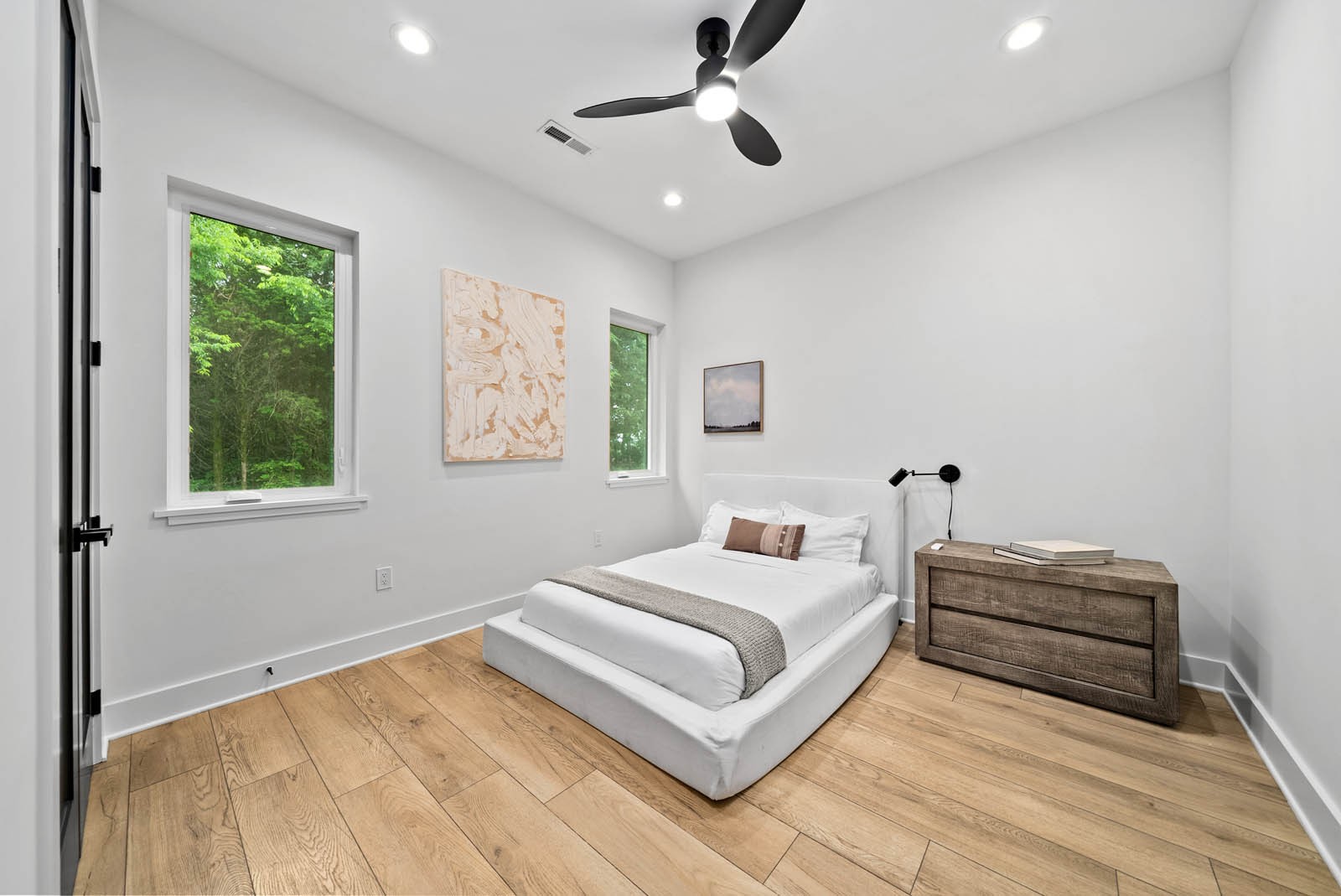 1240 John Windrow Rd