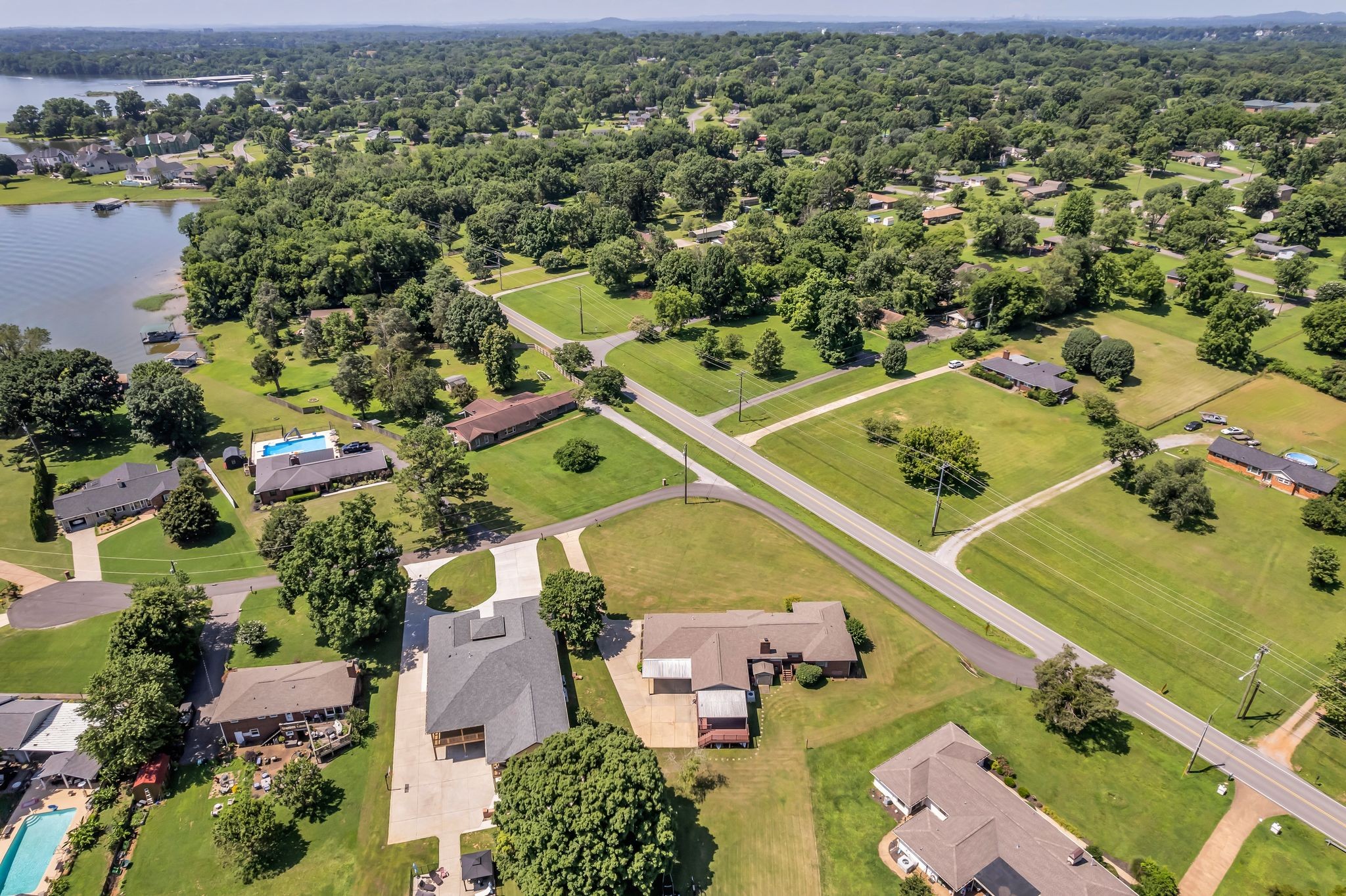 101 Cedarwood Dr