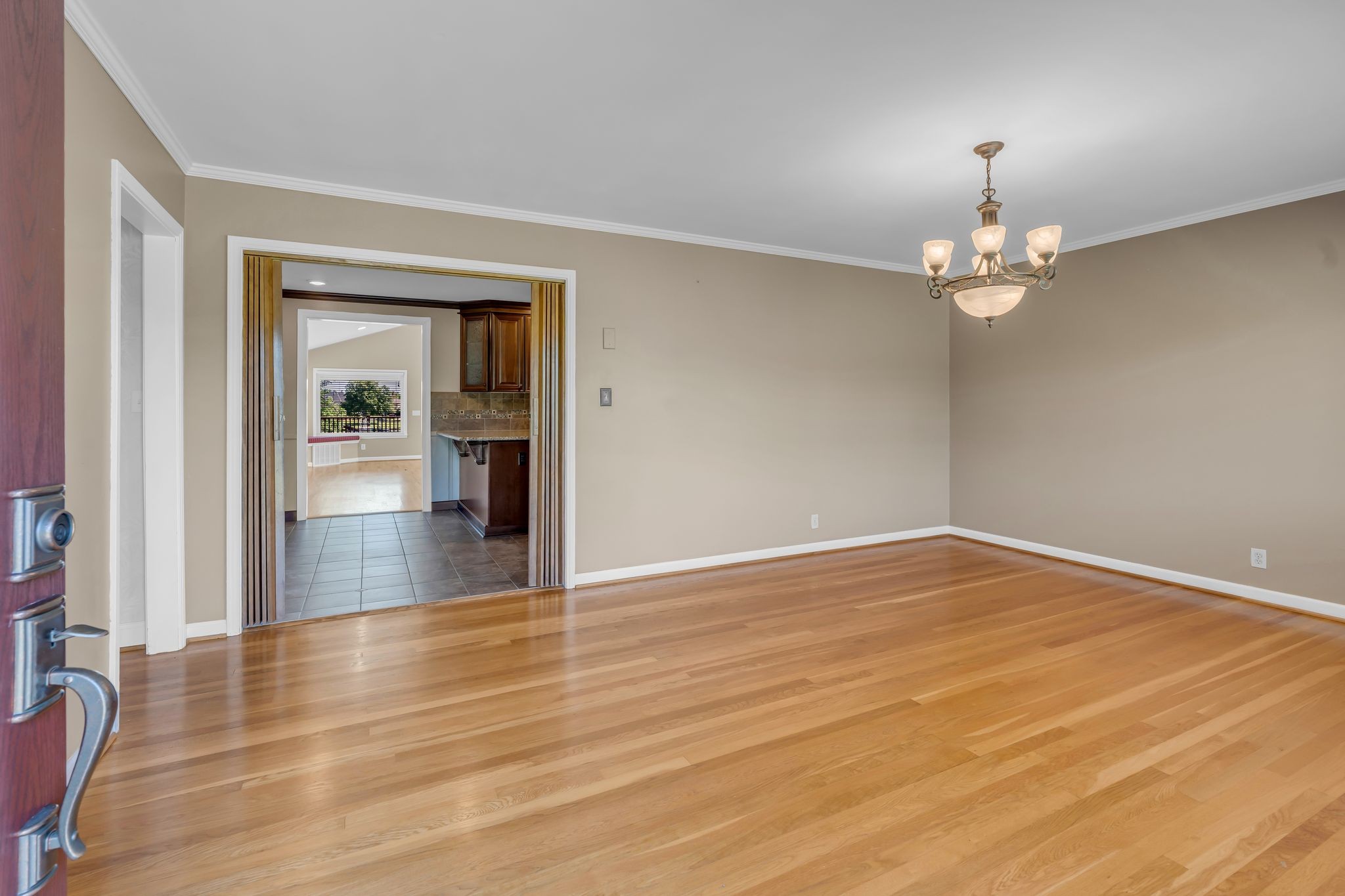 101 Cedarwood Dr