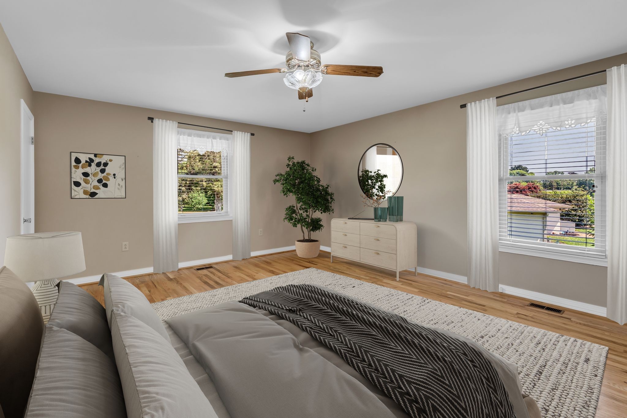 101 Cedarwood Dr