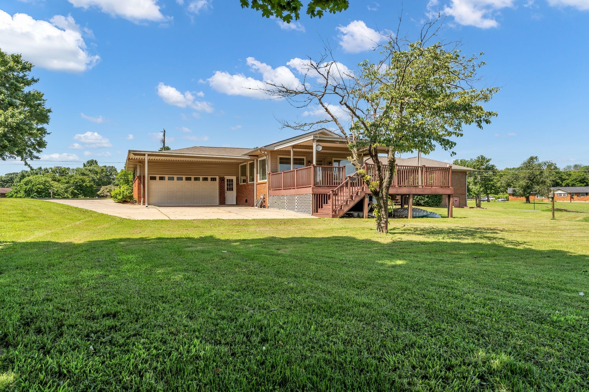 101 Cedarwood Dr