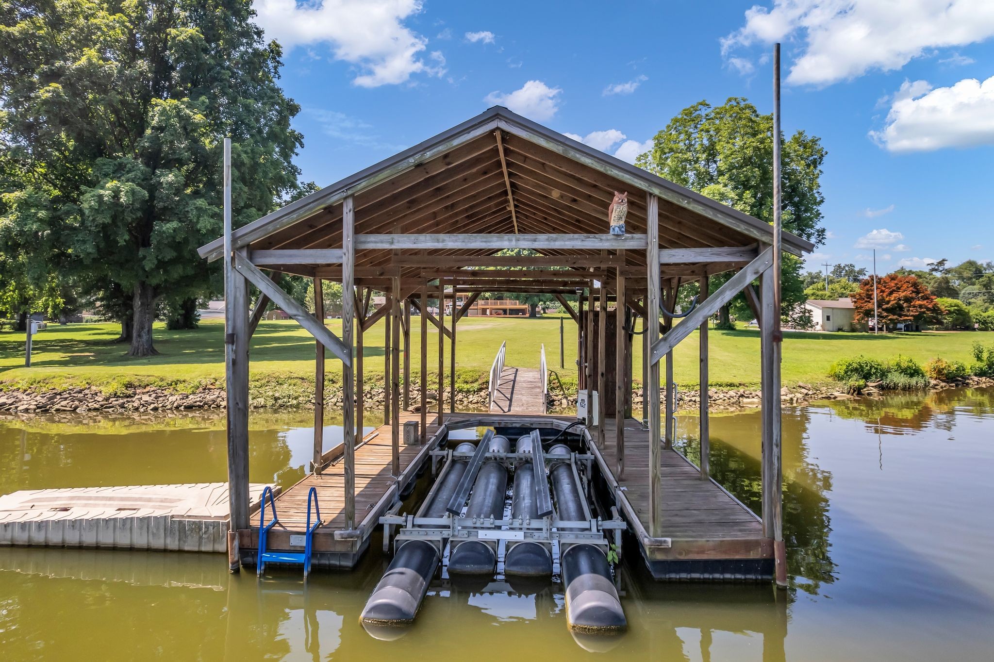 101 Cedarwood Dr