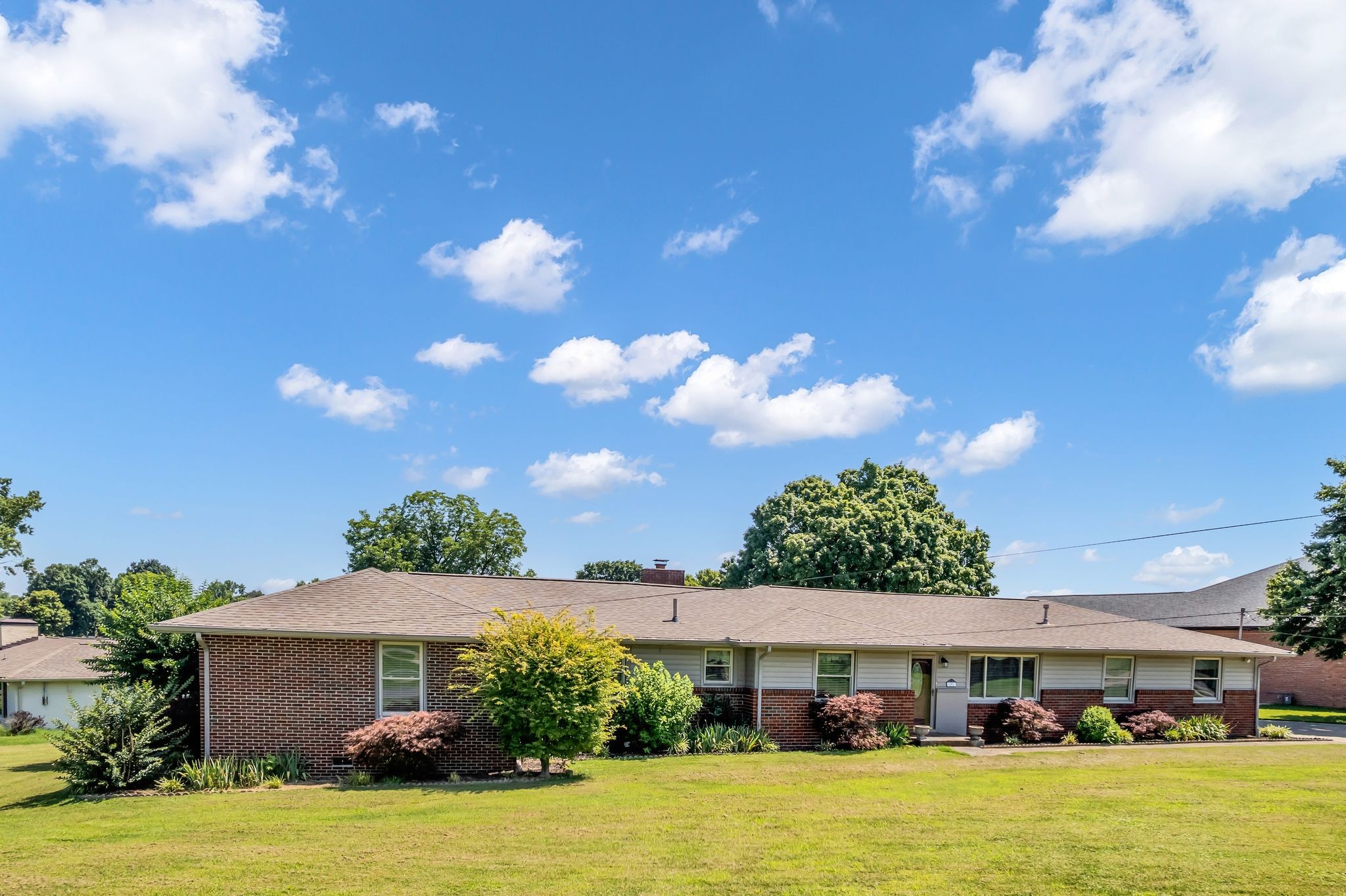 101 Cedarwood Dr