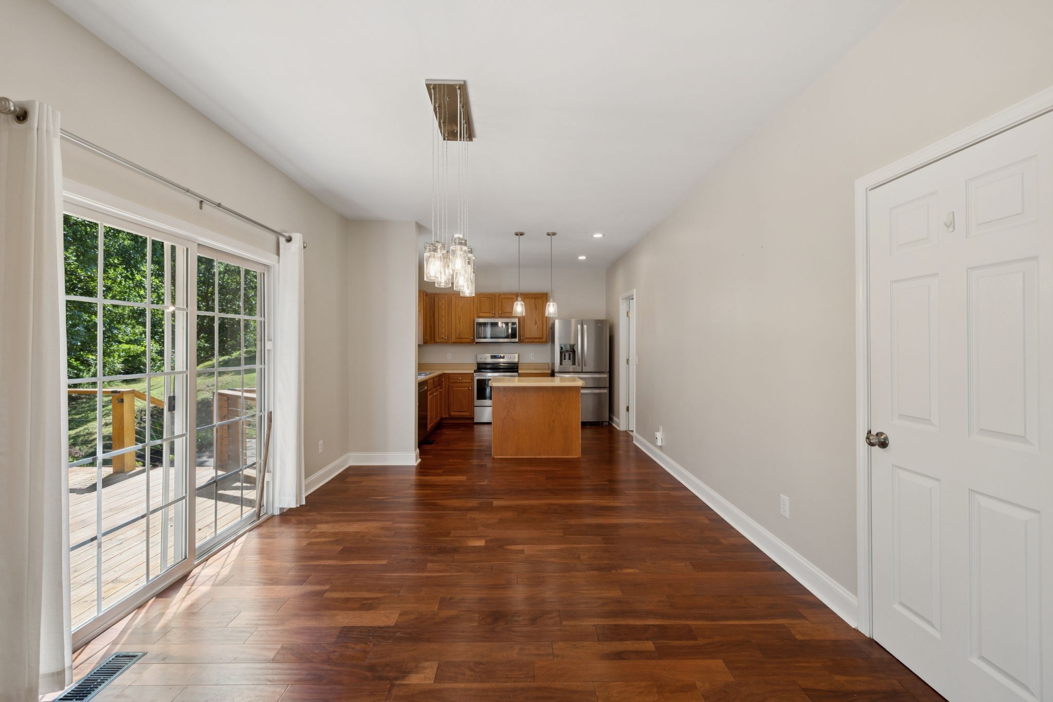 7404 Kreitner Dr
