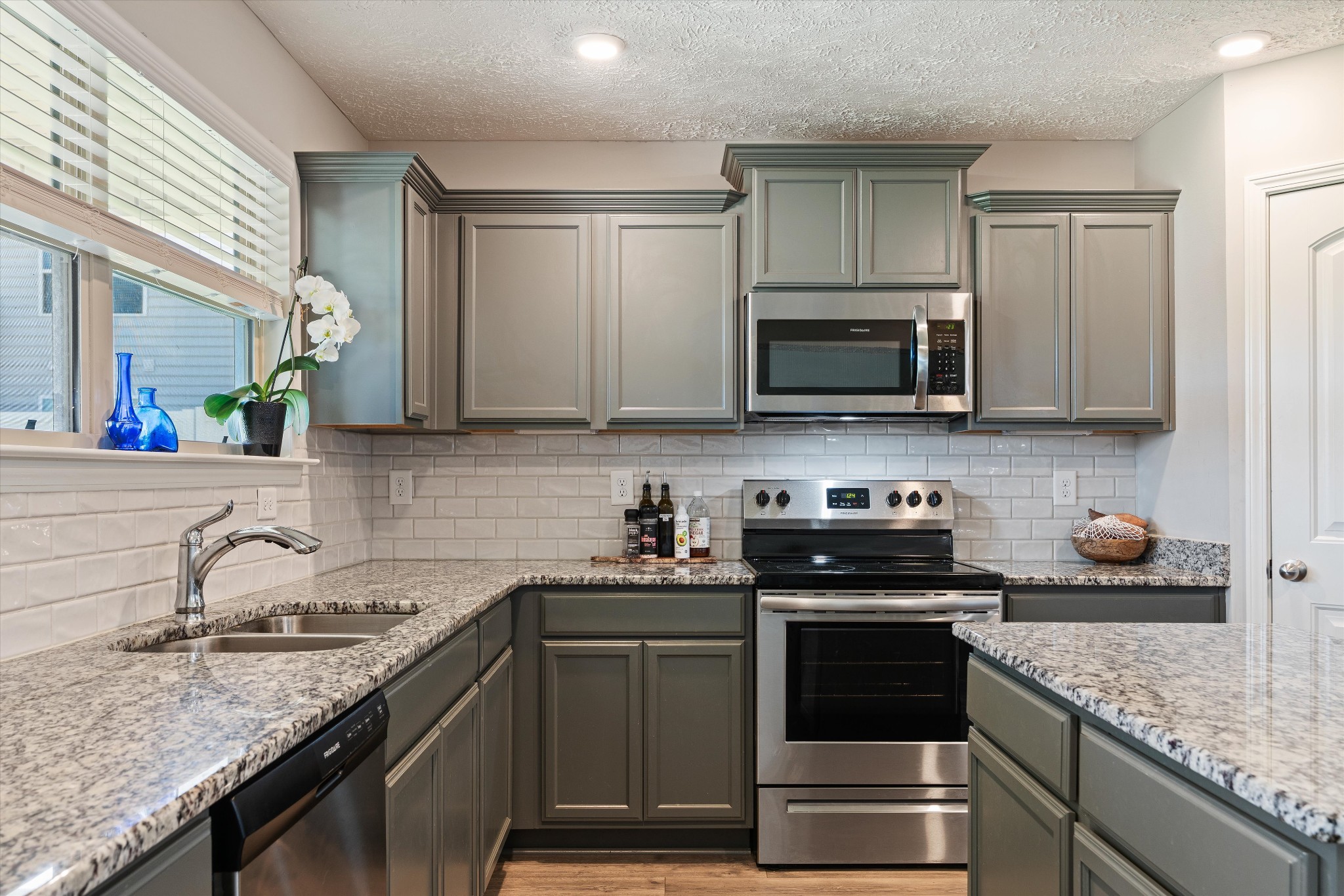 320 Longhorn Dr