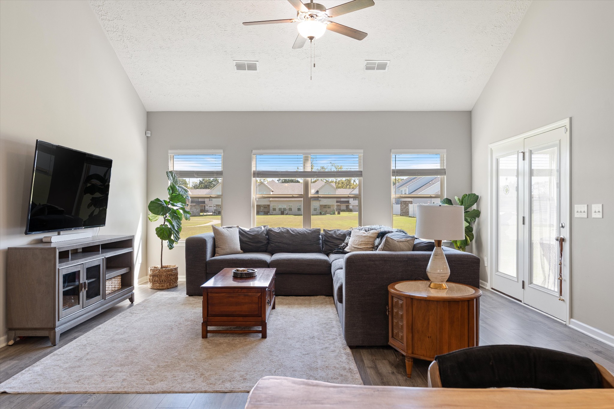 320 Longhorn Dr