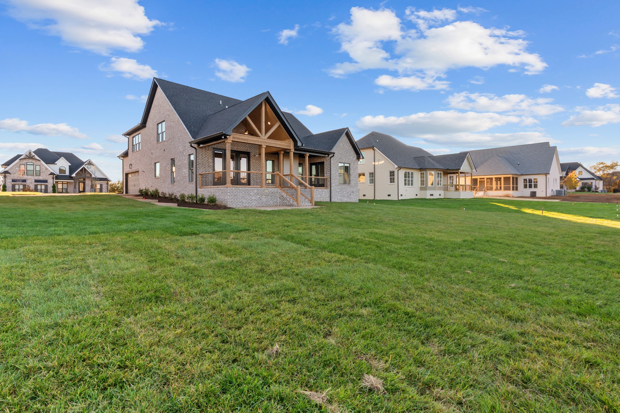 1105 Collin Dr #218