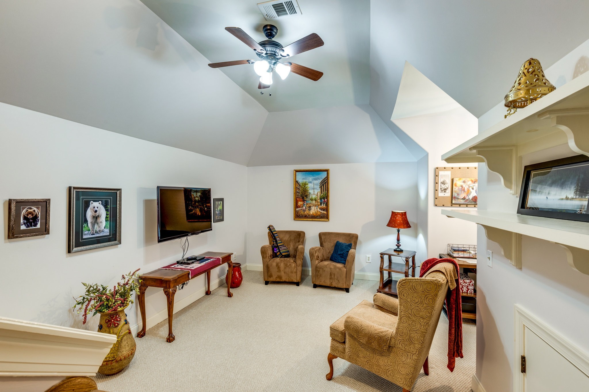 228 Valley Bend Dr