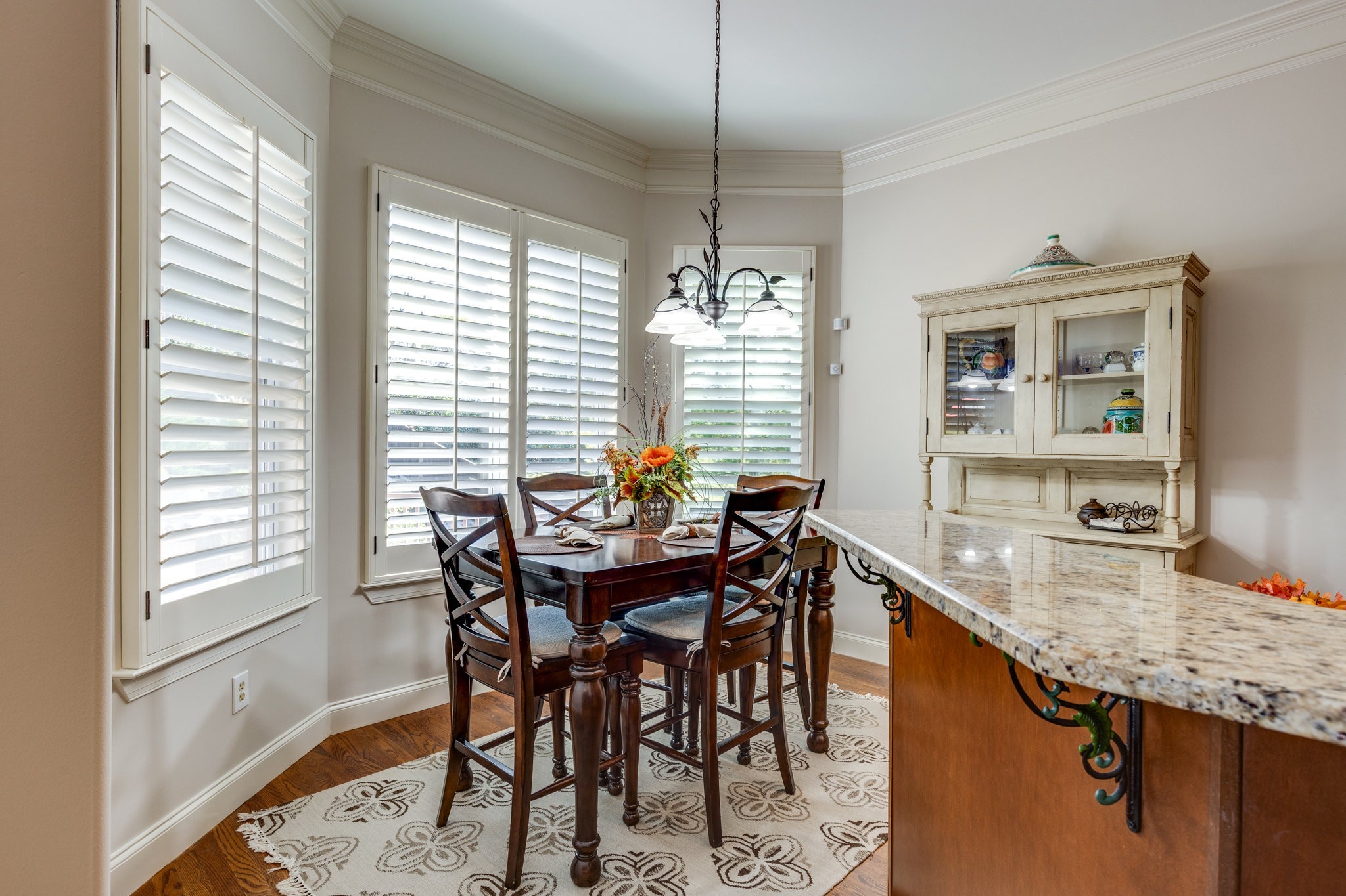 228 Valley Bend Dr