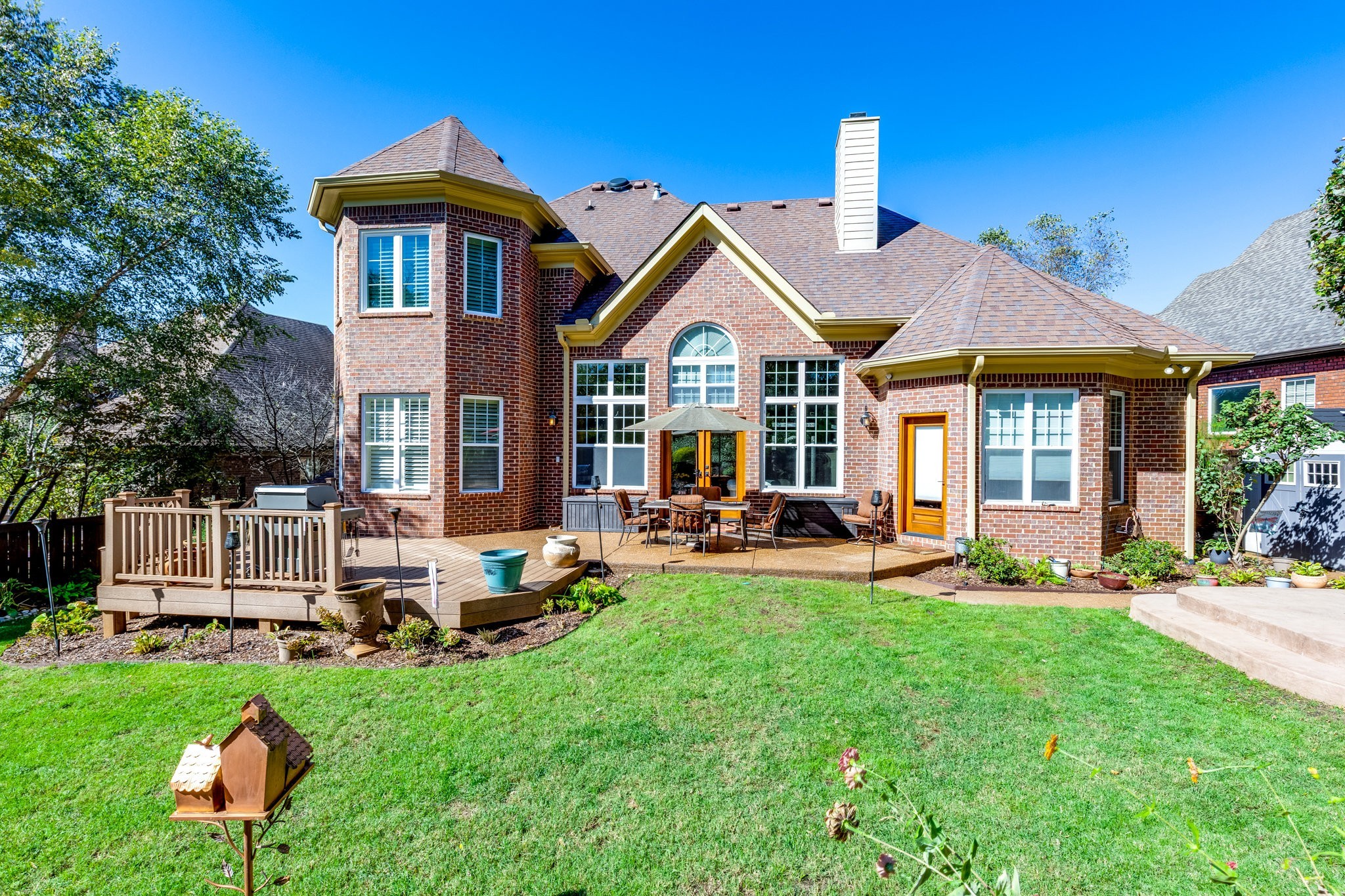 228 Valley Bend Dr