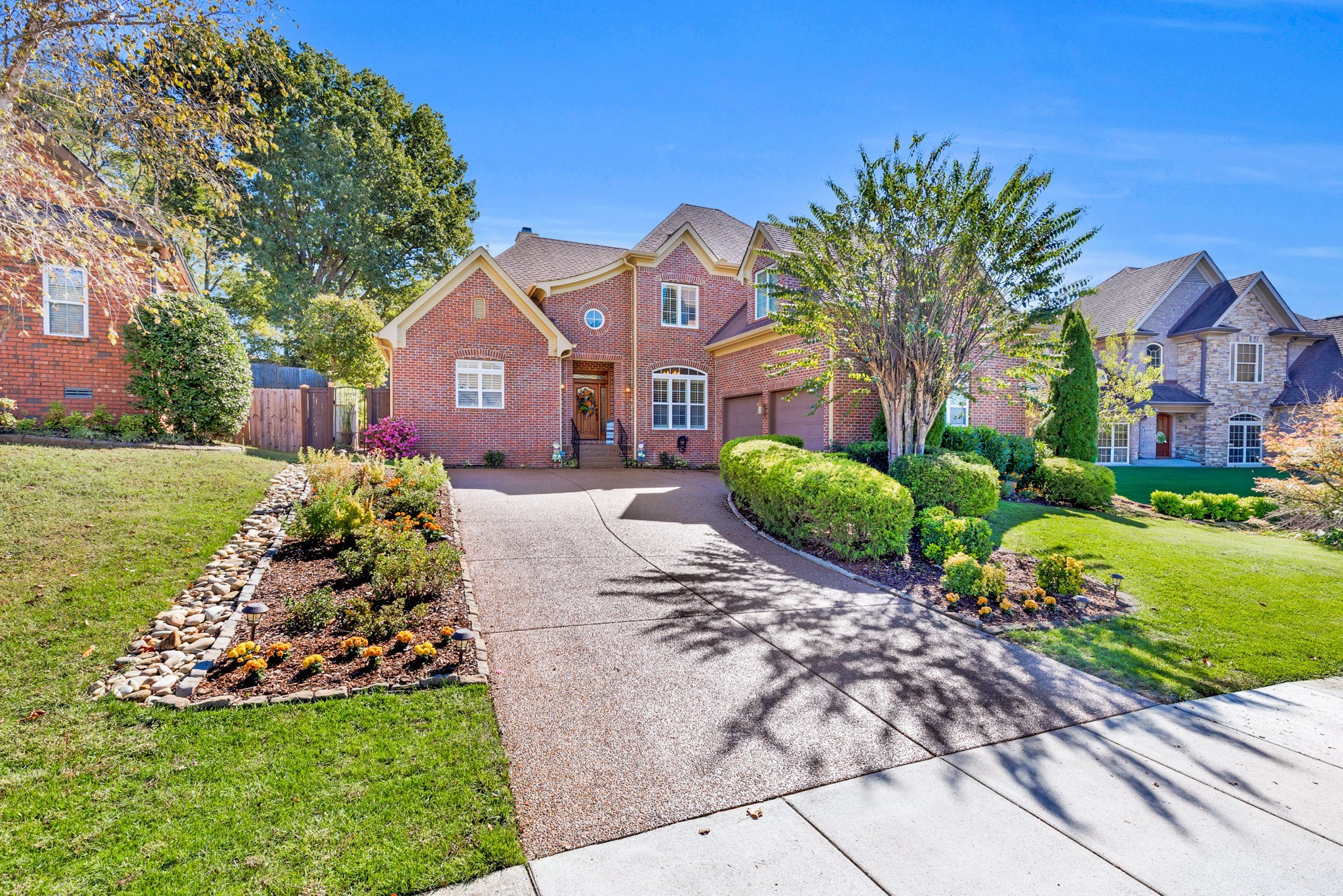 228 Valley Bend Dr