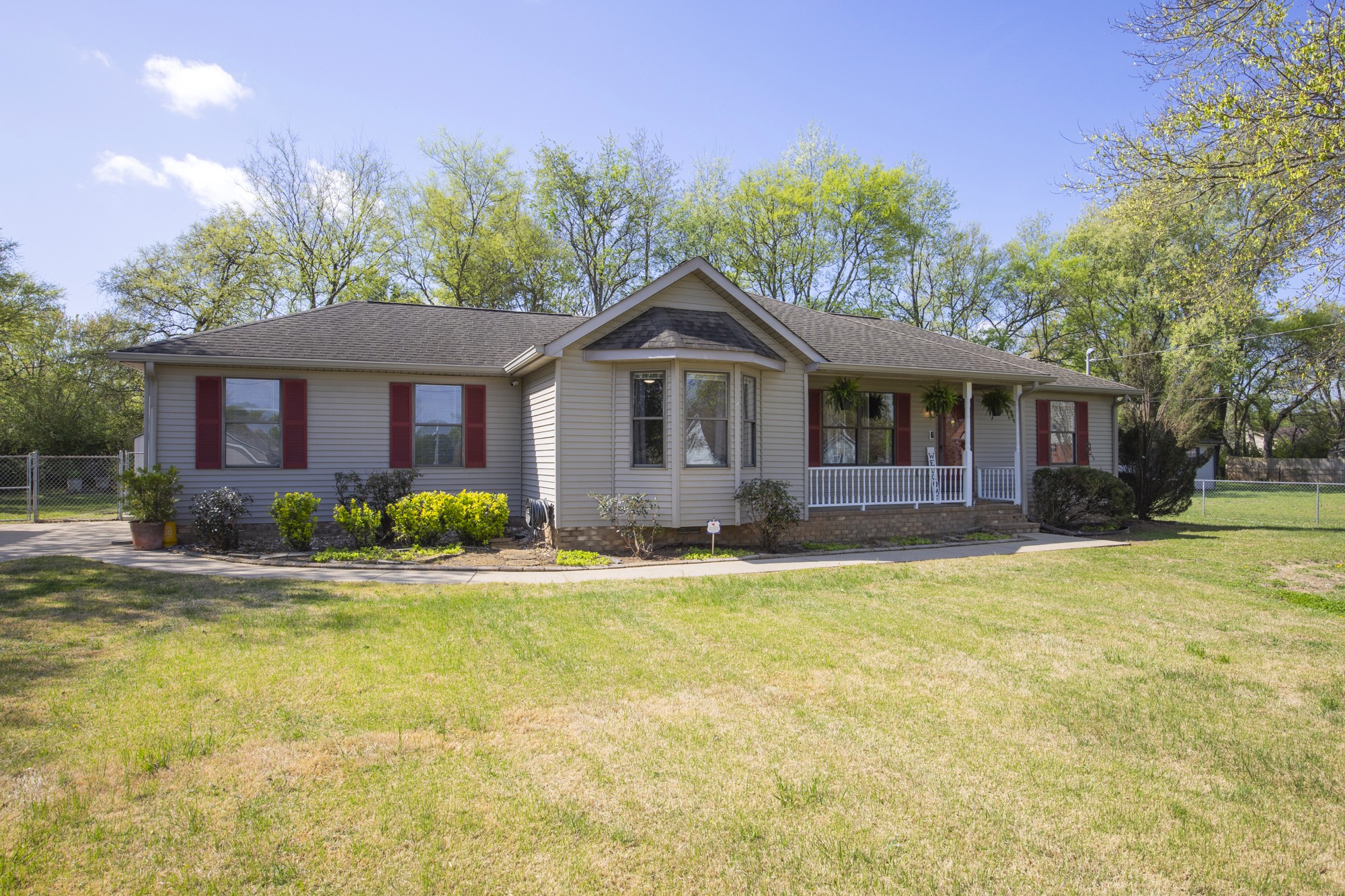 3533 Lehigh Dr