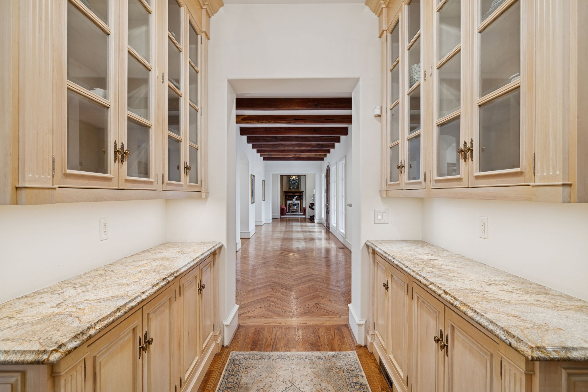 225 Lake Hills Rd
