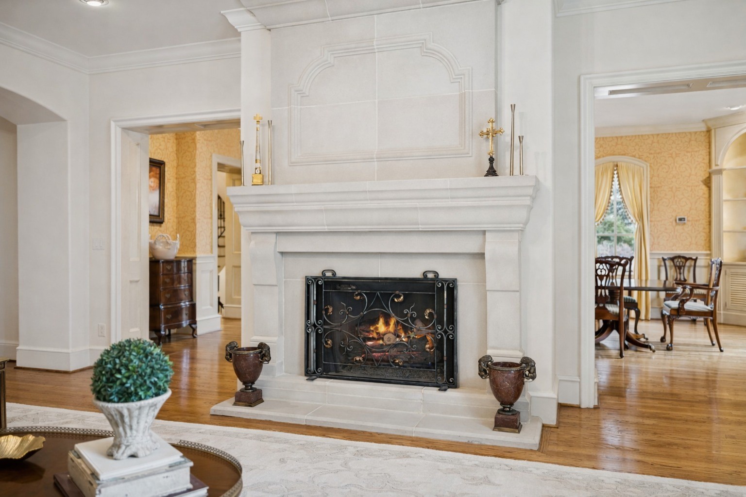 225 Lake Hills Rd