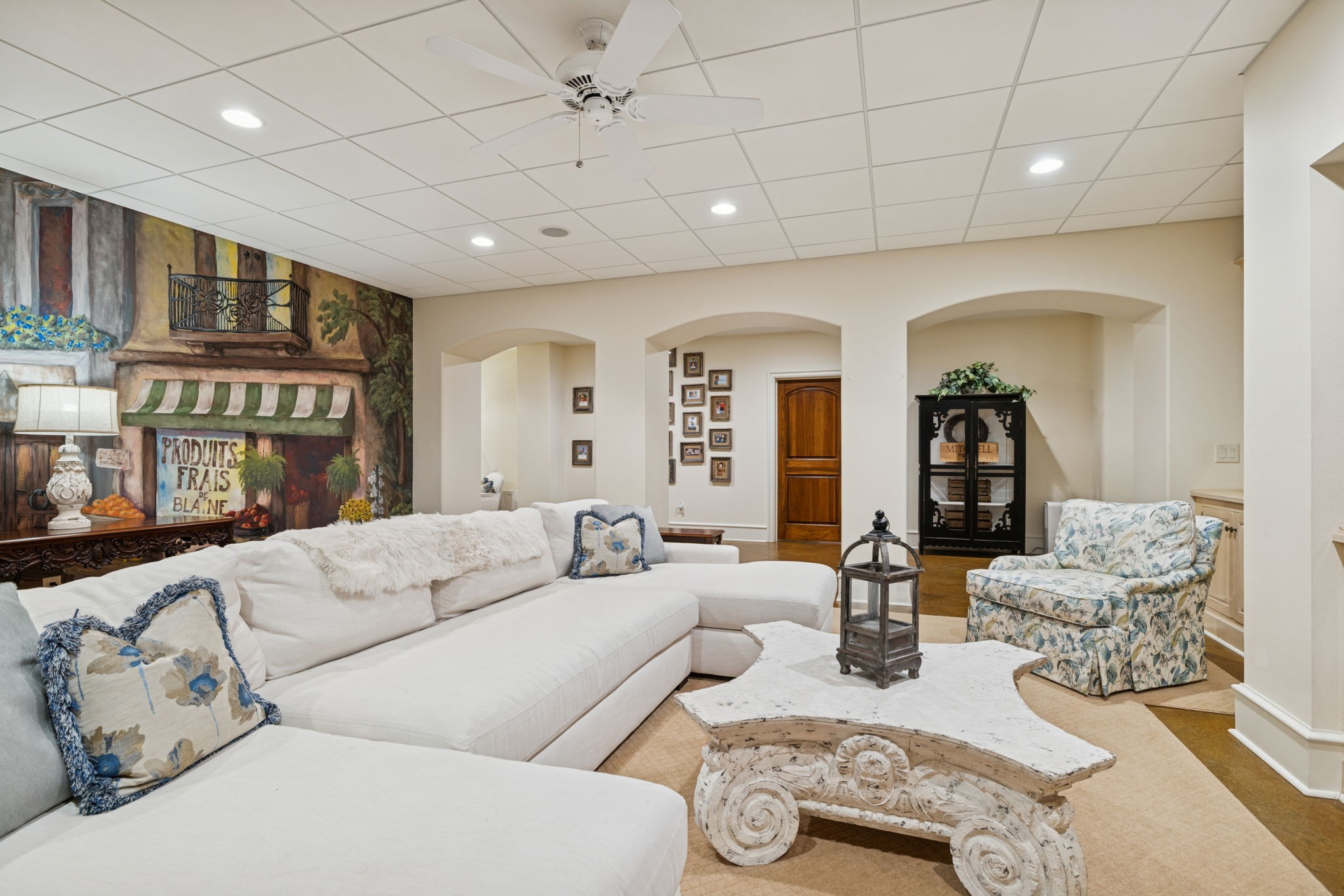 225 Lake Hills Rd
