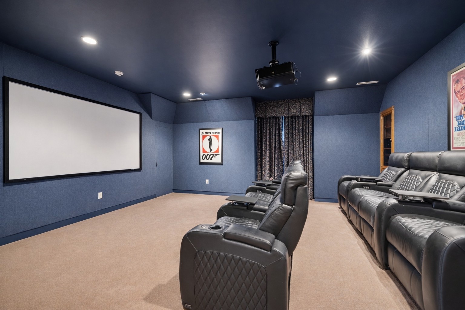 225 Lake Hills Rd