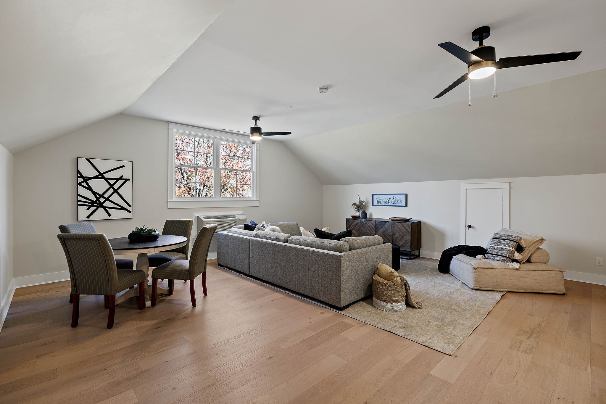 1114 Chickasaw Dr