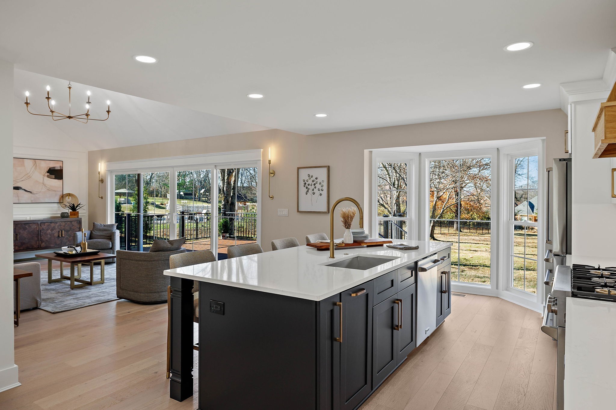 1114 Chickasaw Dr