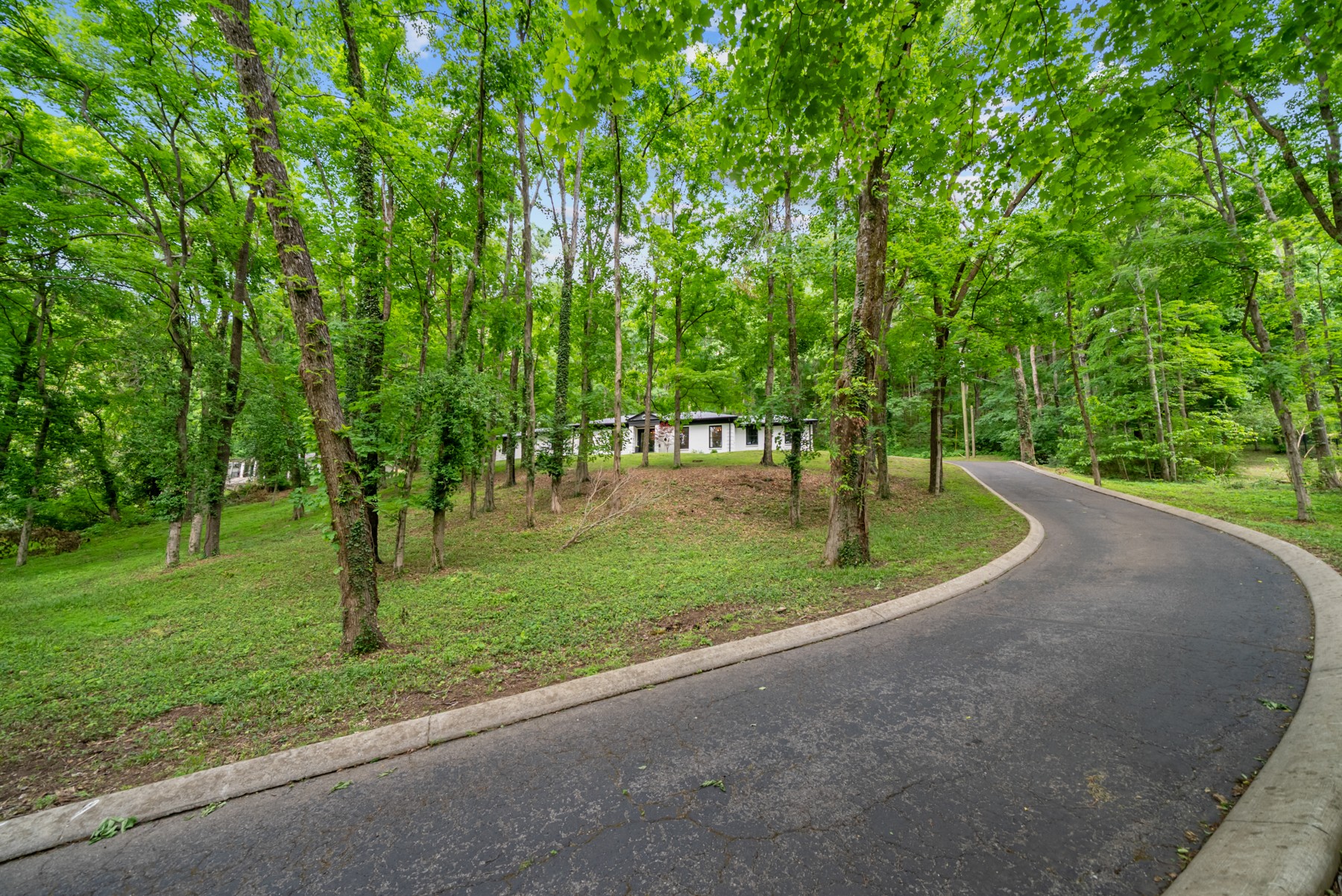 1904 Cromwell Dr