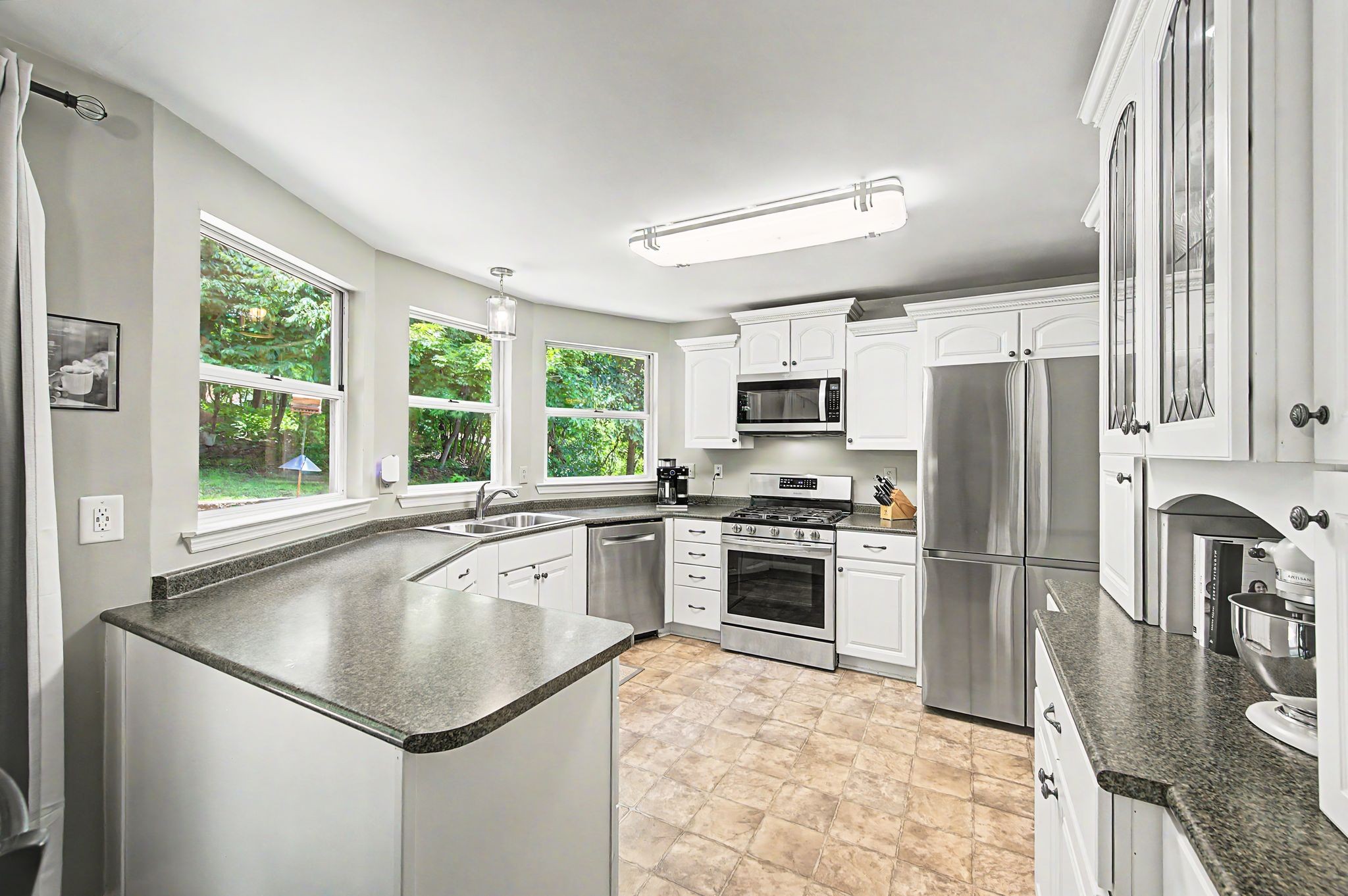 133 Northlake Dr