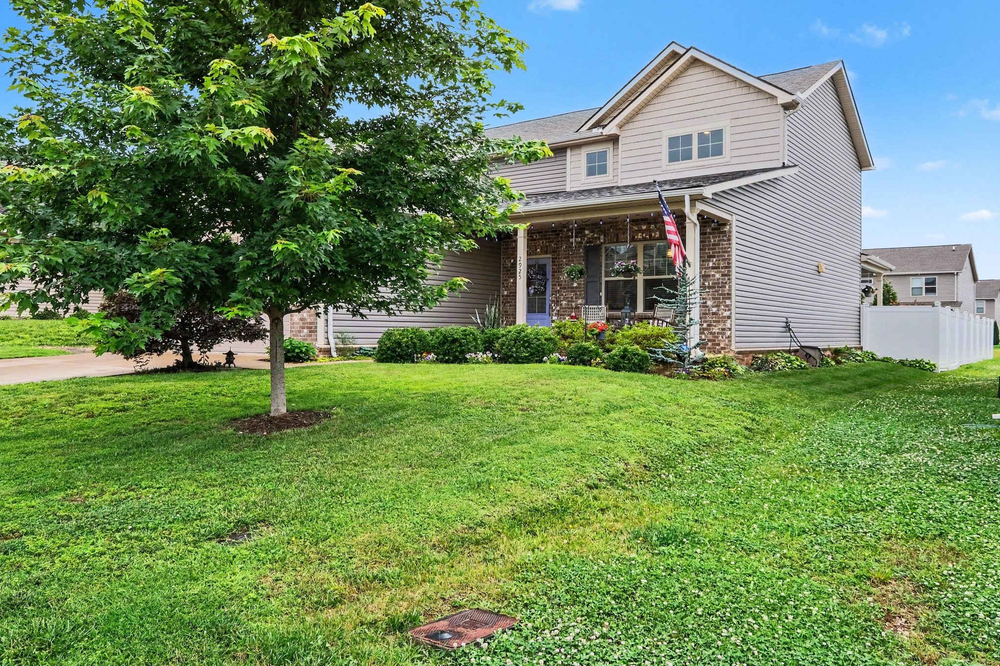 2925 Hen Brook Dr
