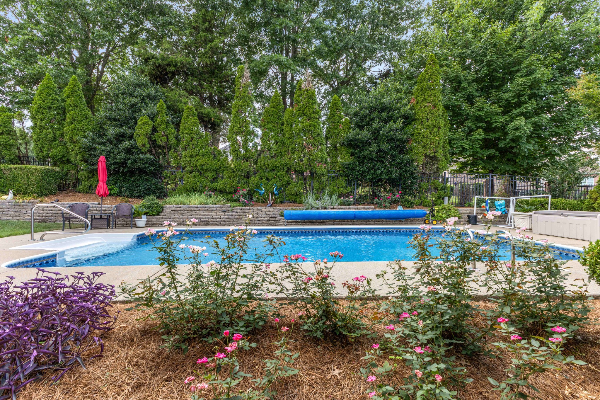 115 N Country Club Dr