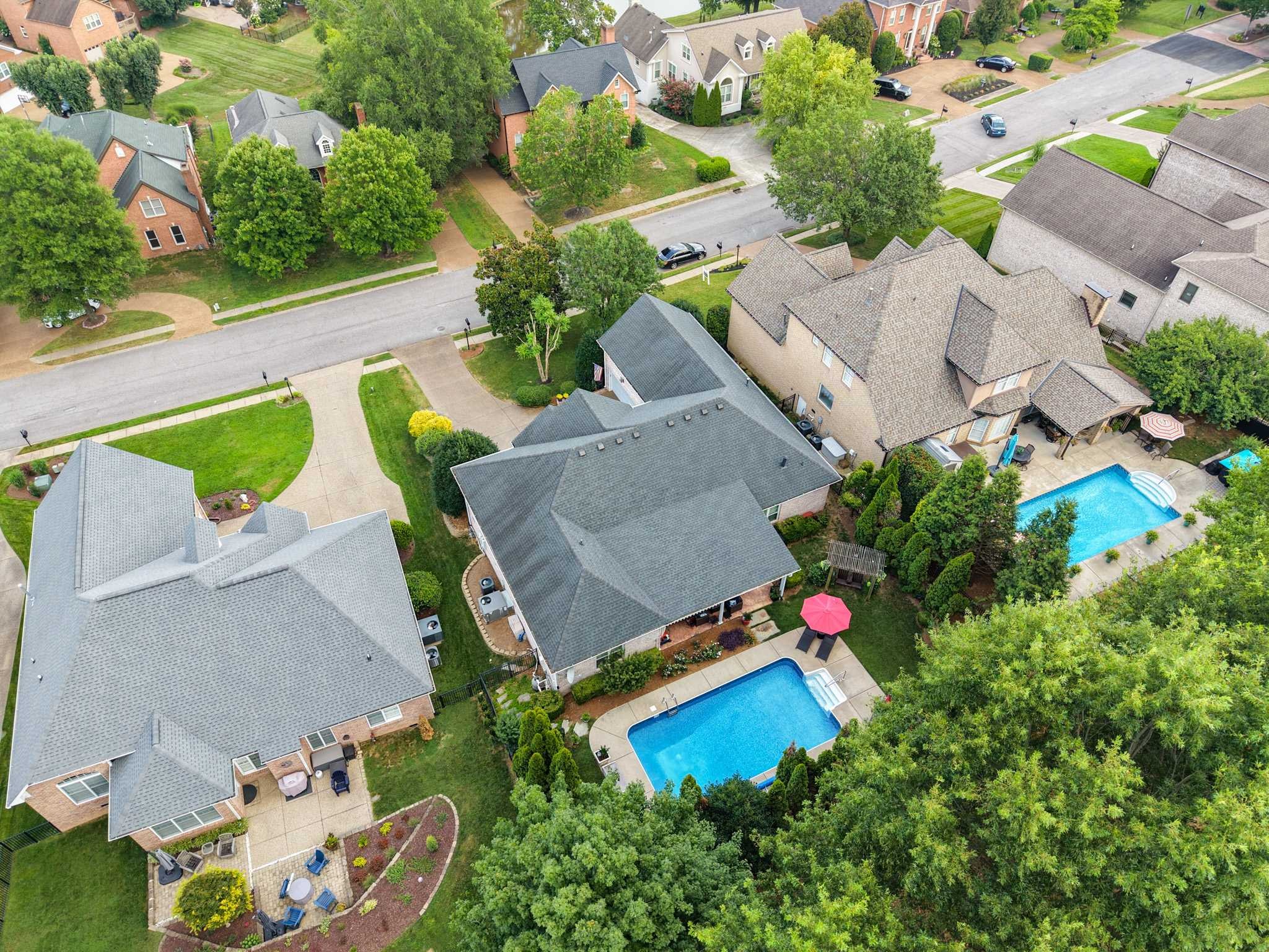 115 N Country Club Dr
