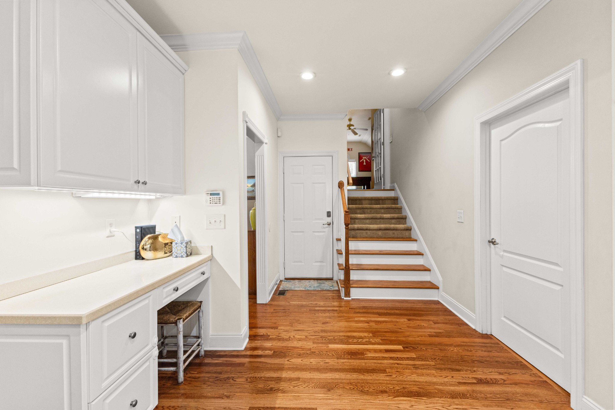 115 N Country Club Dr