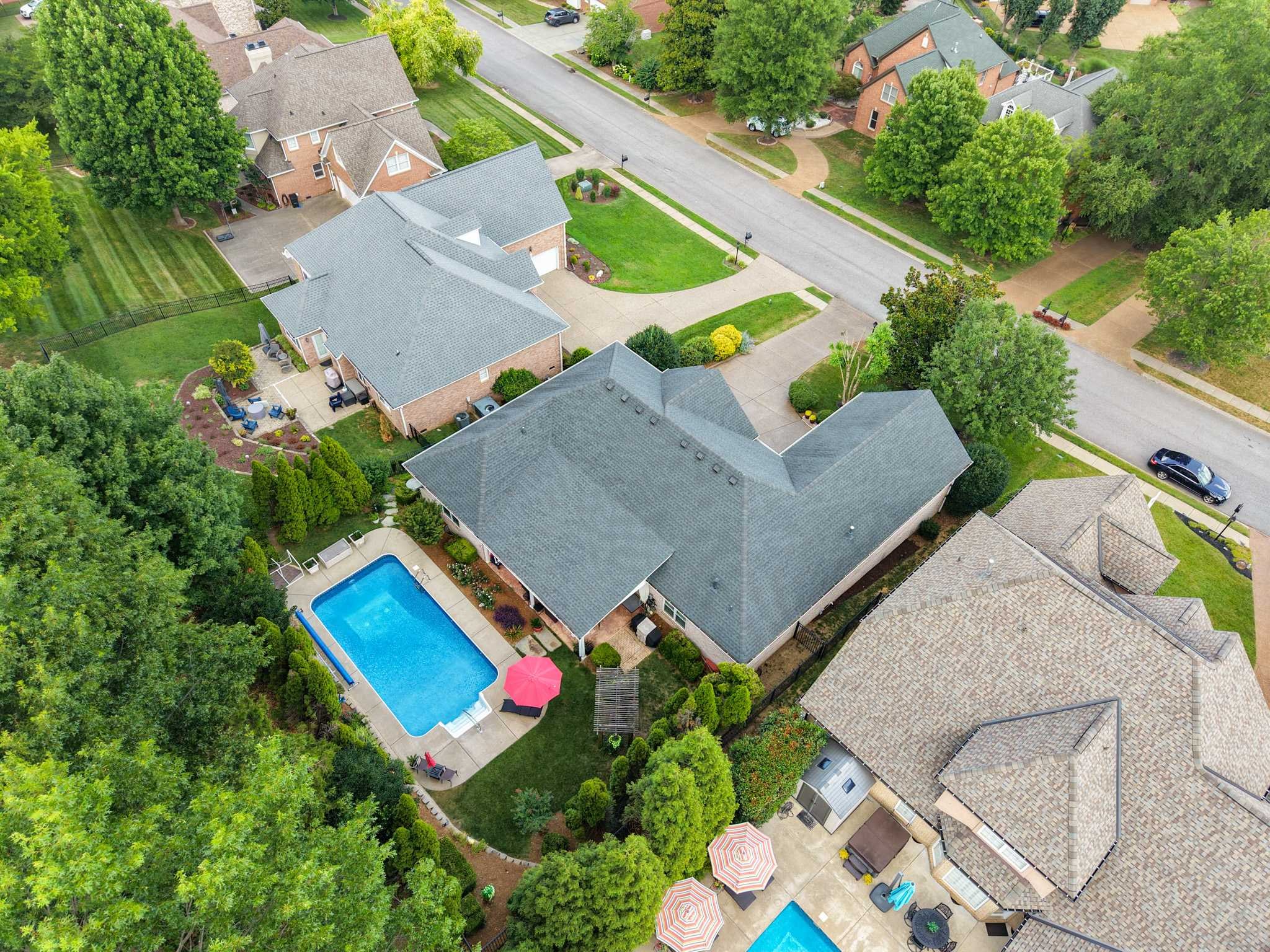 115 N Country Club Dr