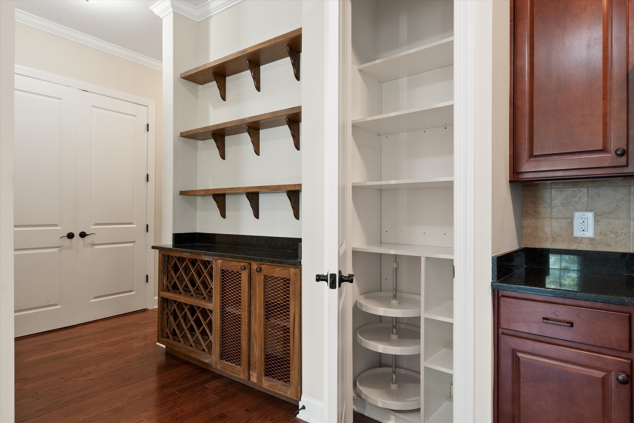 6151 Rural Plains Cir Unit: 107