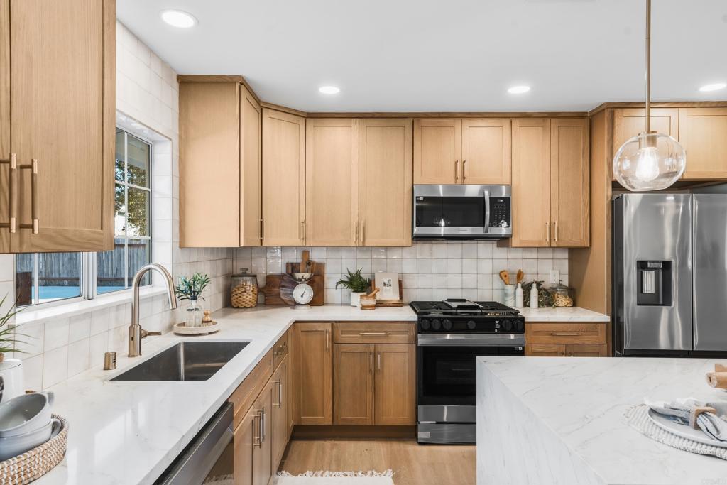 2308 Bernardo Avenue