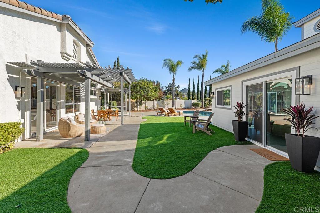 866 Windridge Circle