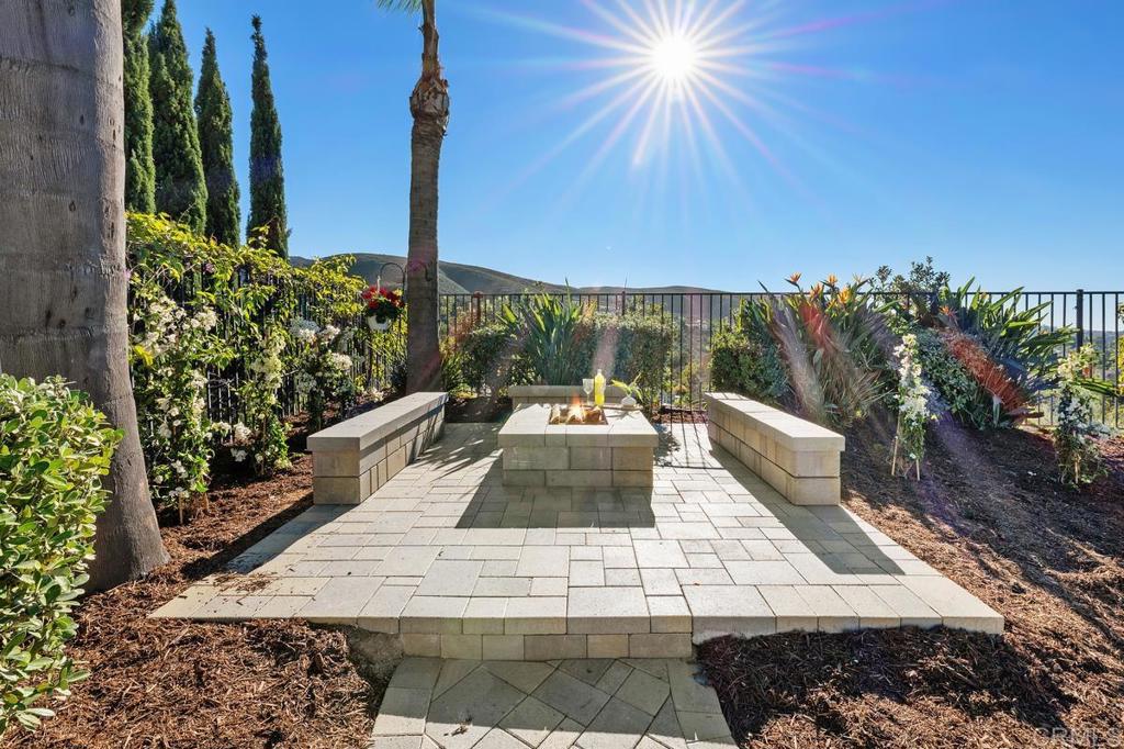 866 Windridge Circle