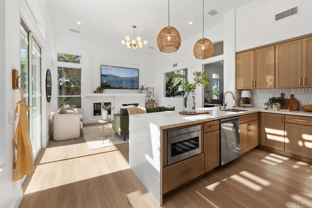 866 Windridge Circle