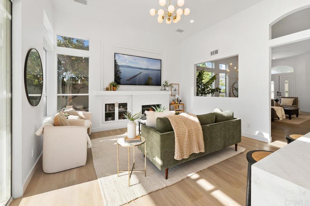 866 Windridge Circle