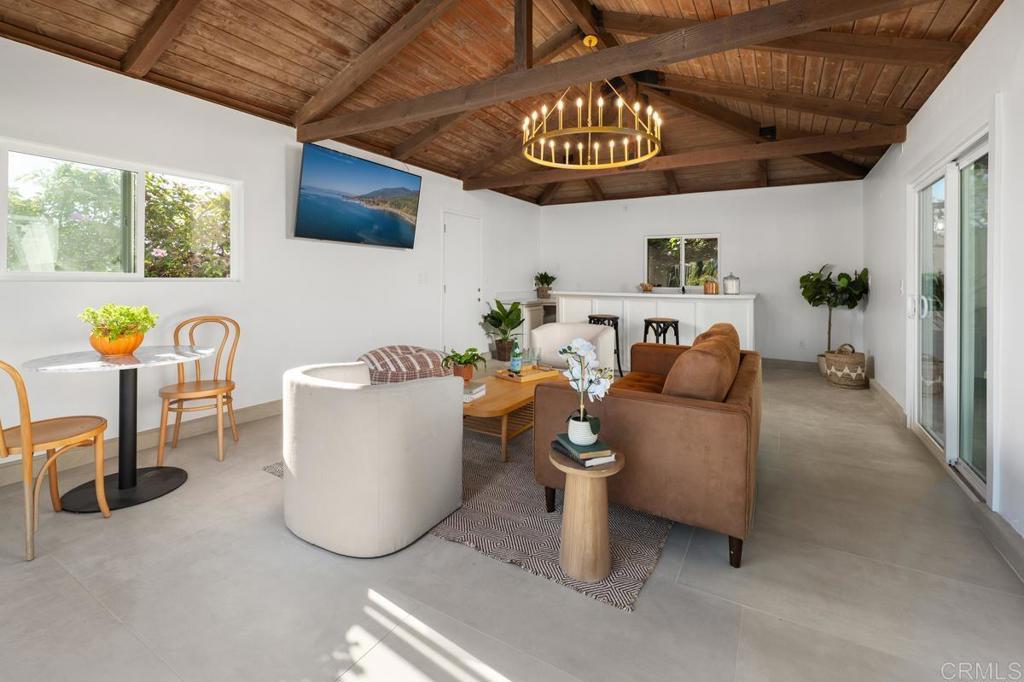 866 Windridge Circle