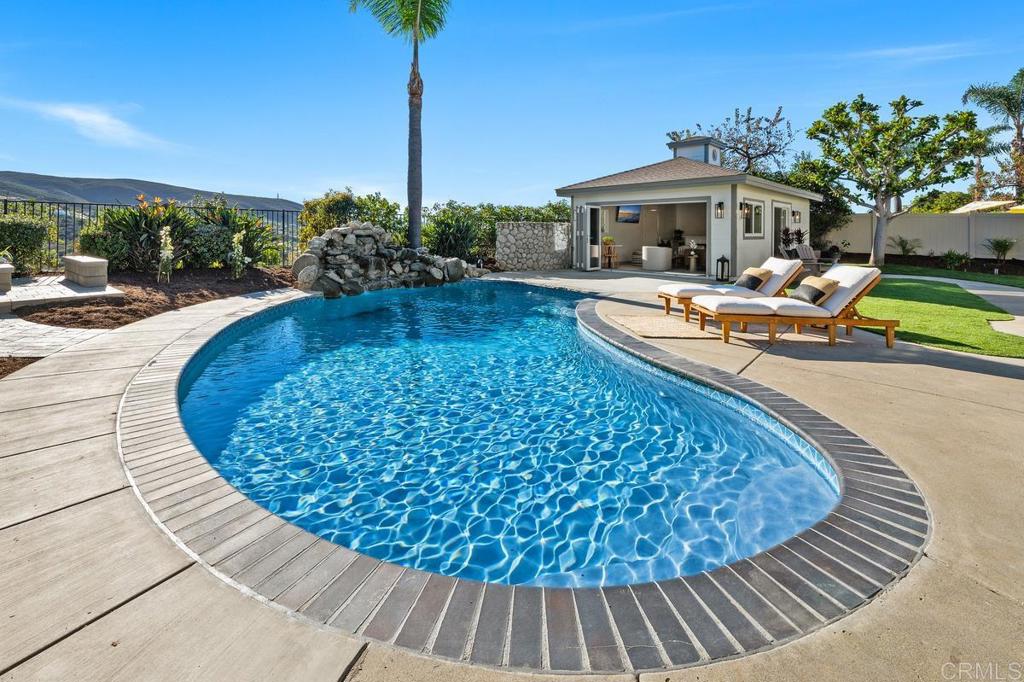 866 Windridge Circle