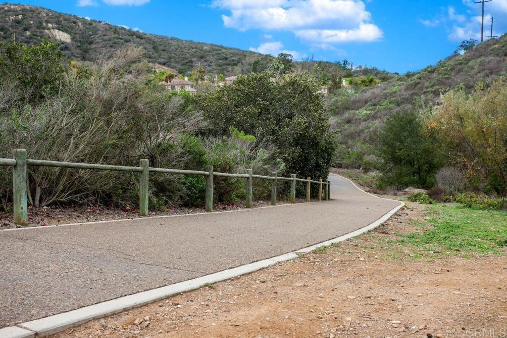 866 Windridge Circle