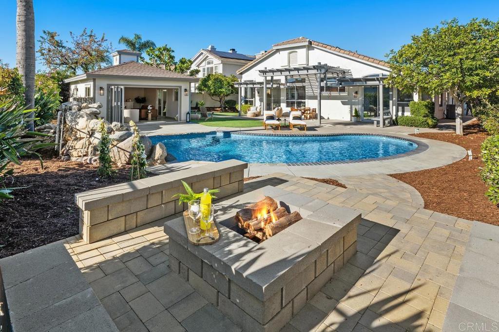 866 Windridge Circle