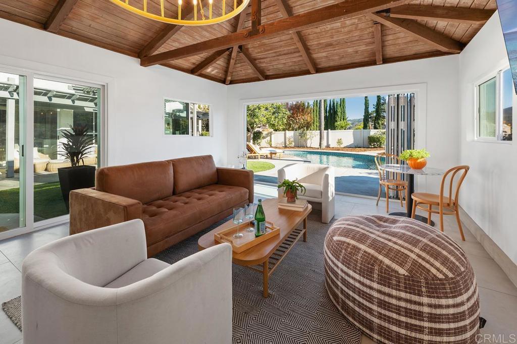 866 Windridge Circle