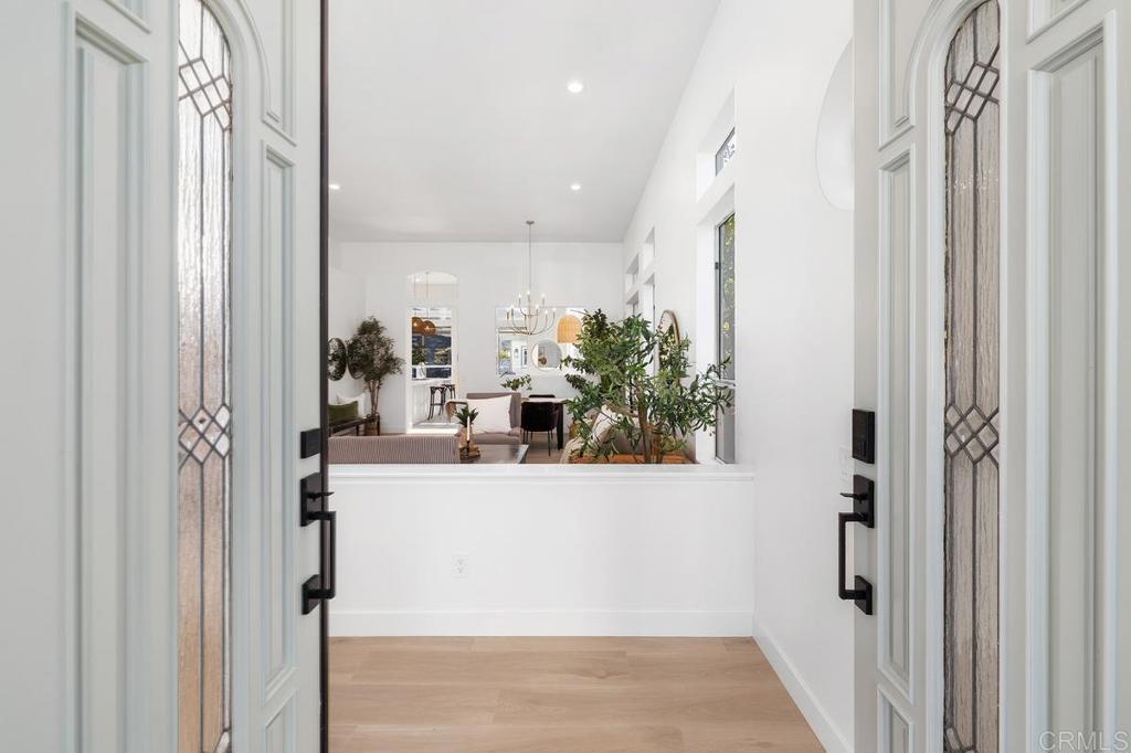 866 Windridge Circle