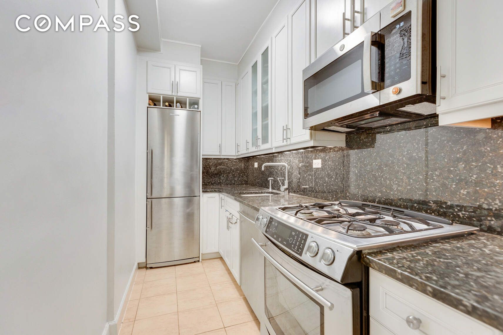 220 E 54th Street 10C