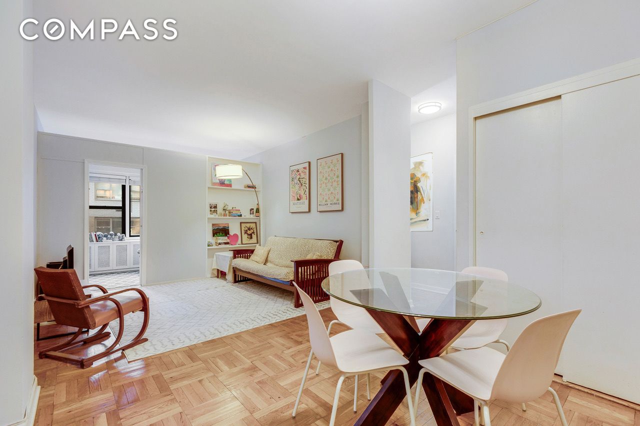 220 E 54th Street 10C