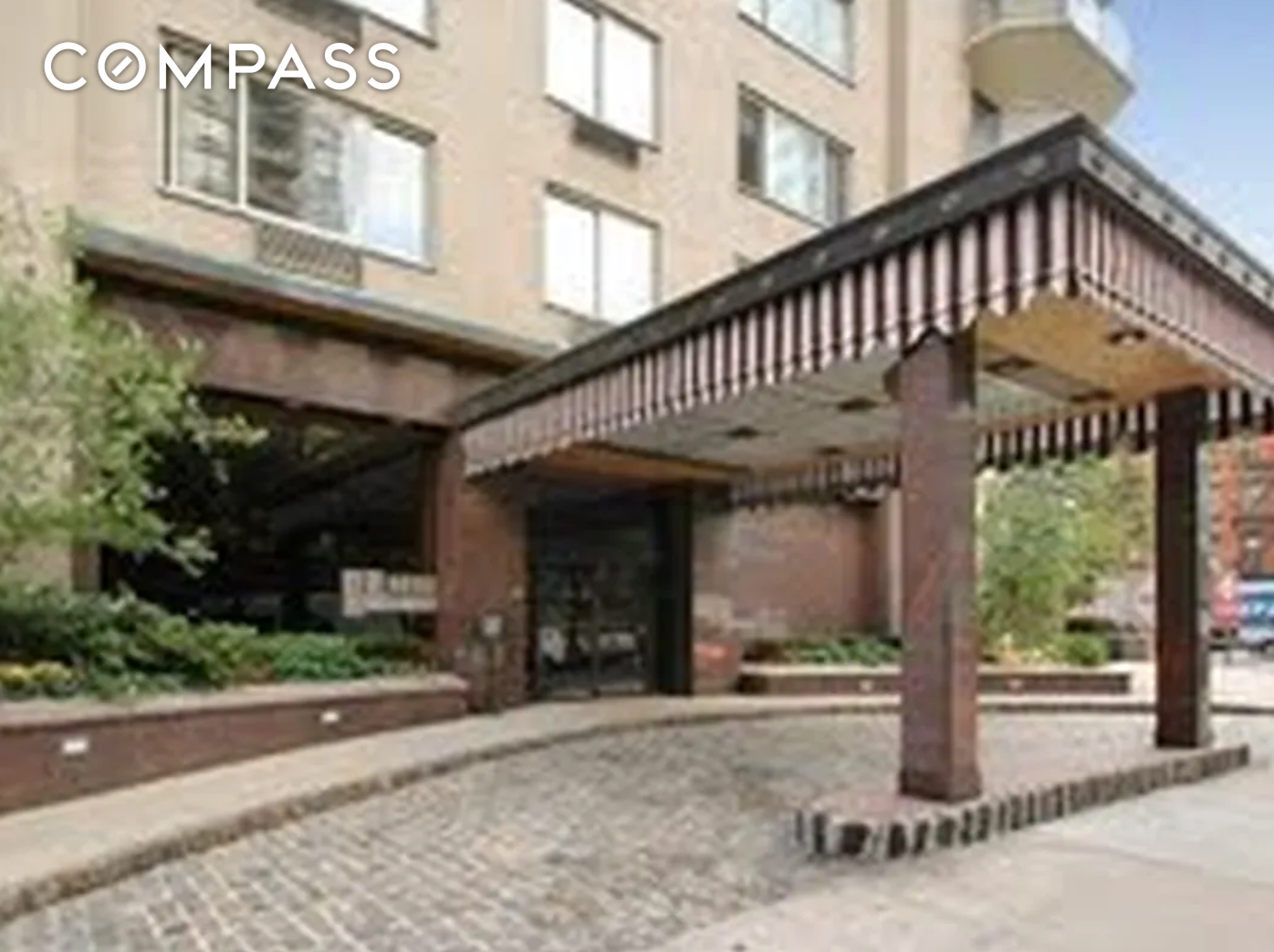 300 E 74th Street 18E