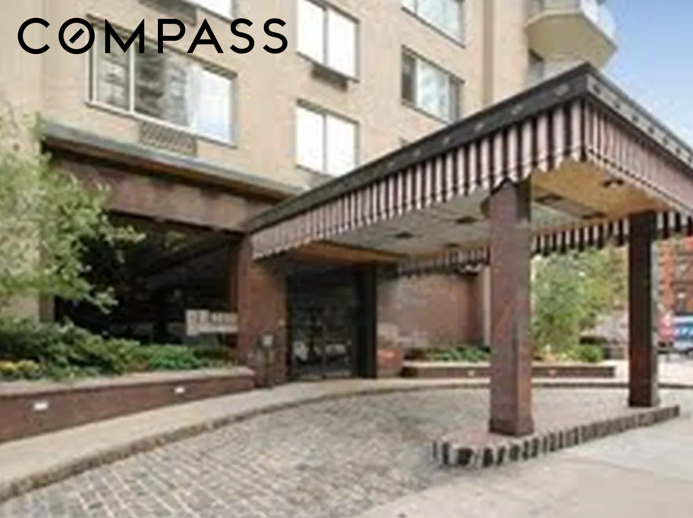 300 E 74th Street 18E