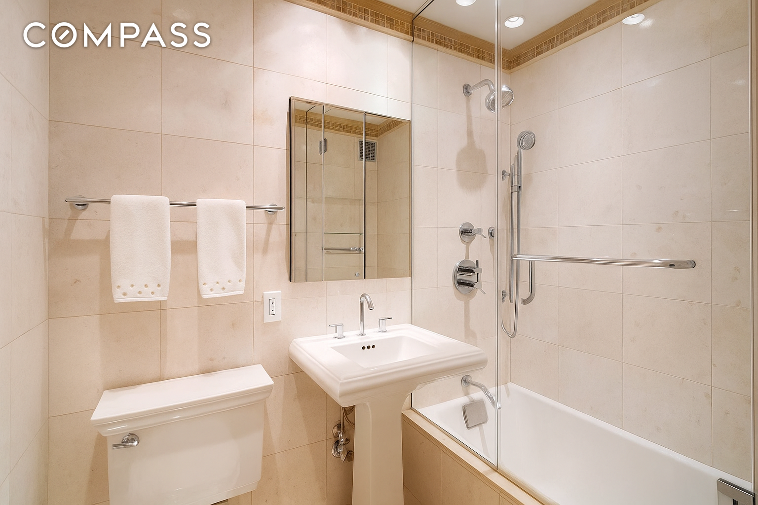 300 E 74th Street 18E