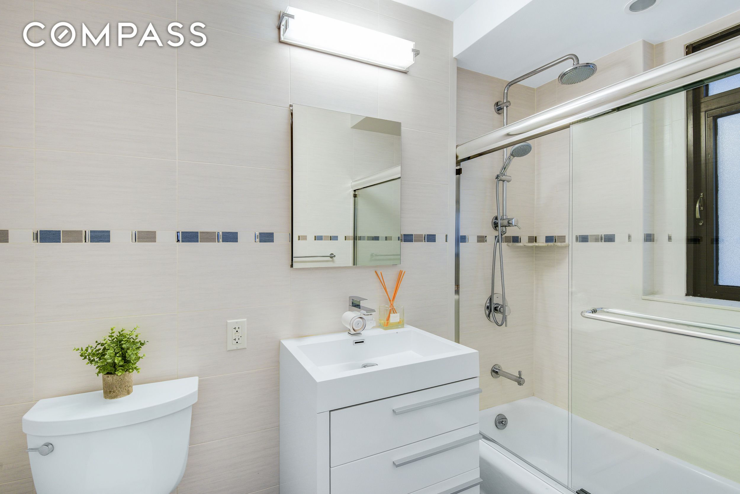 16 W 16th Street 6FN