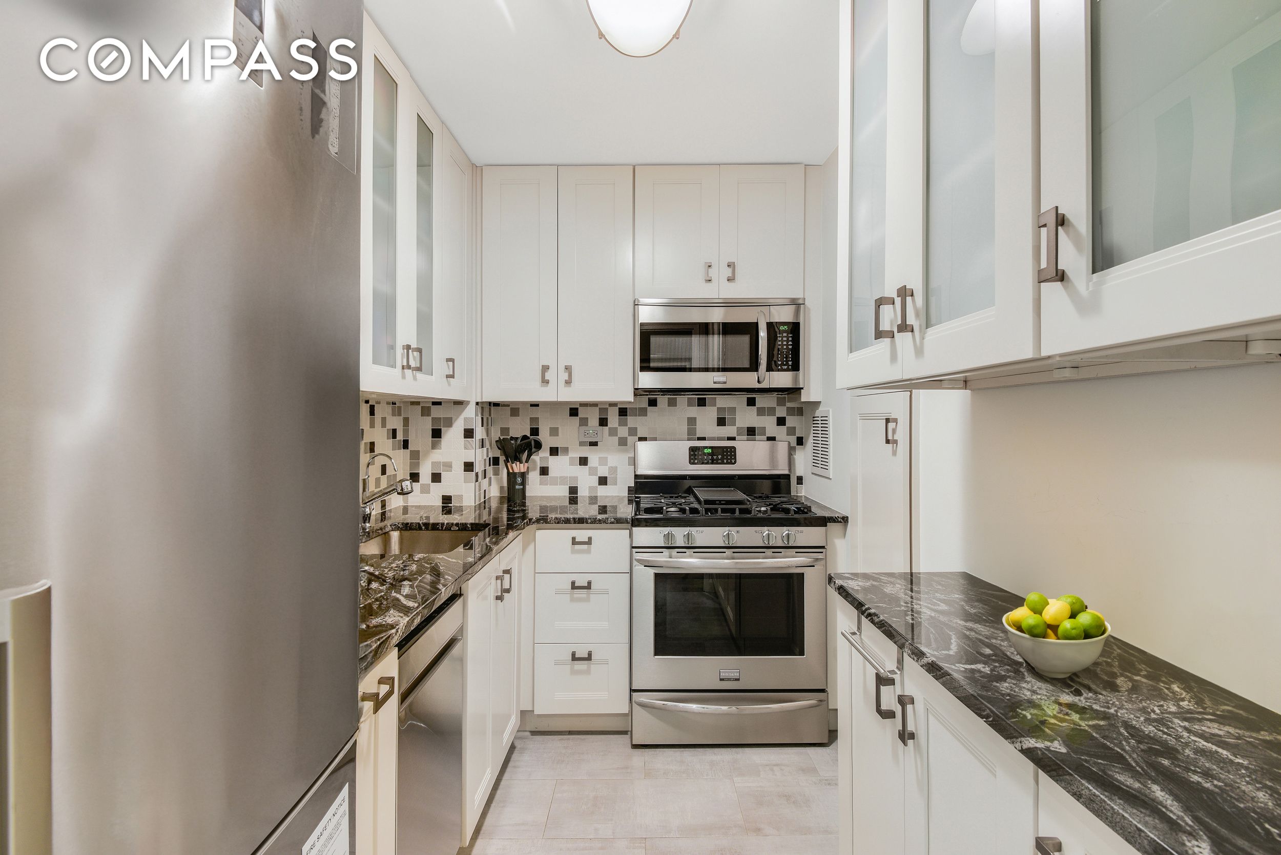 16 W 16th Street 6FN