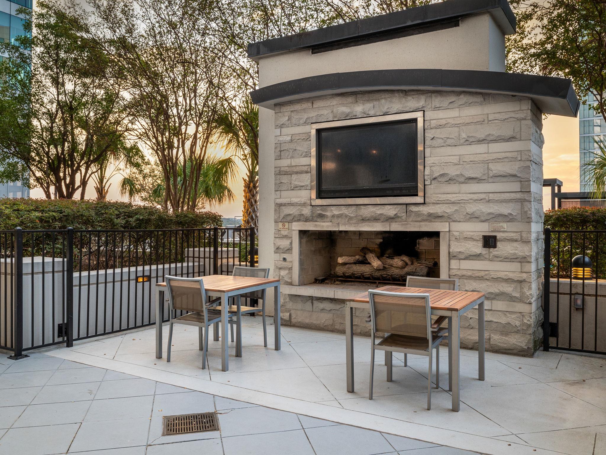 360 Nueces ST # 1612