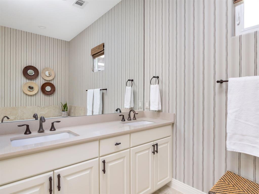 2601 N Quinlan Park RD Unit: 502